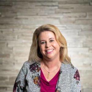 Bio headshot of Susie Gordon.