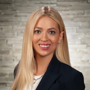 Bio headshot of Jessica Ledingham.